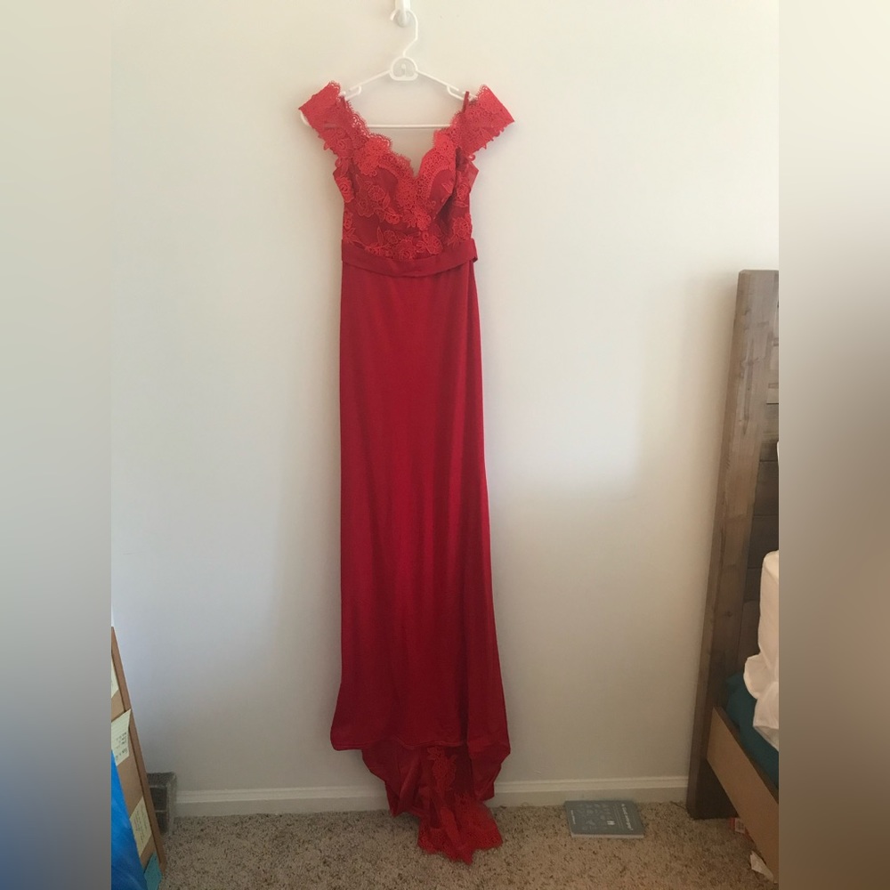 Honey Qiao Red Floor Length Formal Gown with Lace Top (size 8)